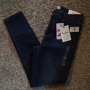 Gap True Skinny Jeans